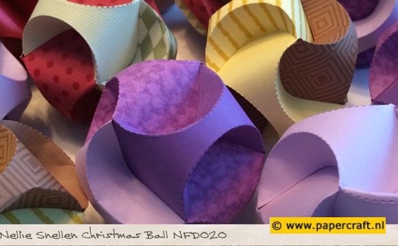 Kerstballen Nellie Snellen Folding Die NFD020