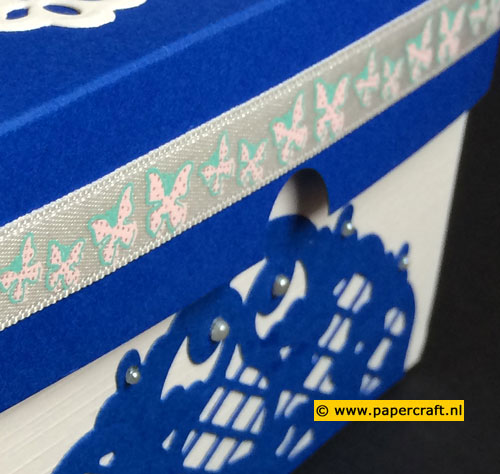 Eigen gemaakte doos van Original Cardstock