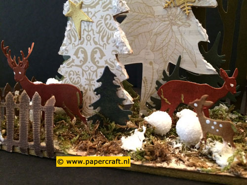 Winters tafereelte met Hertjes en Kerstbomen